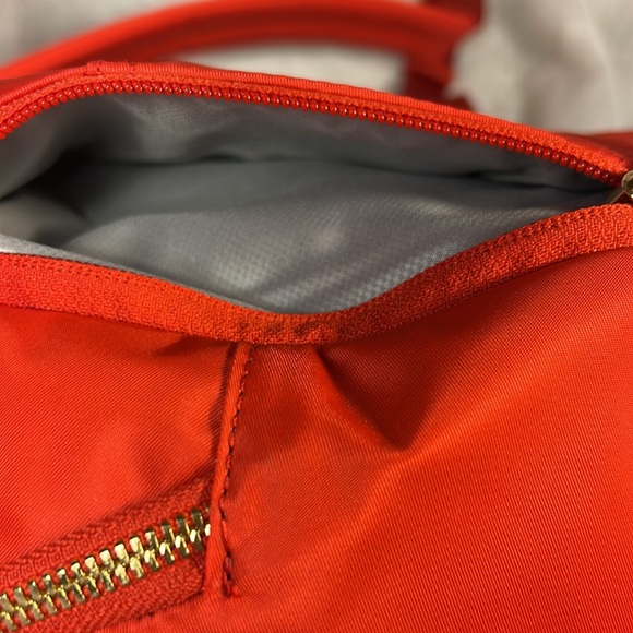 NWT Tumi Carson Voyageur backpack in rare red - Picture 15 of 16